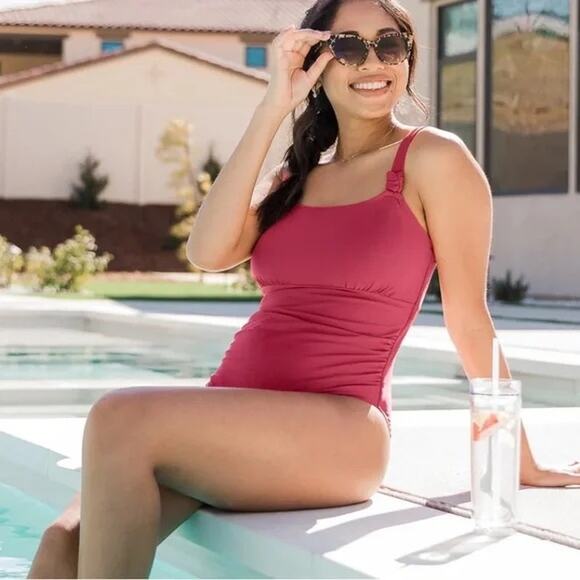 Kindred Bravely Nursing Swimsuit Auburn Dark Pink EUC Size Small - Picture 5 of 7